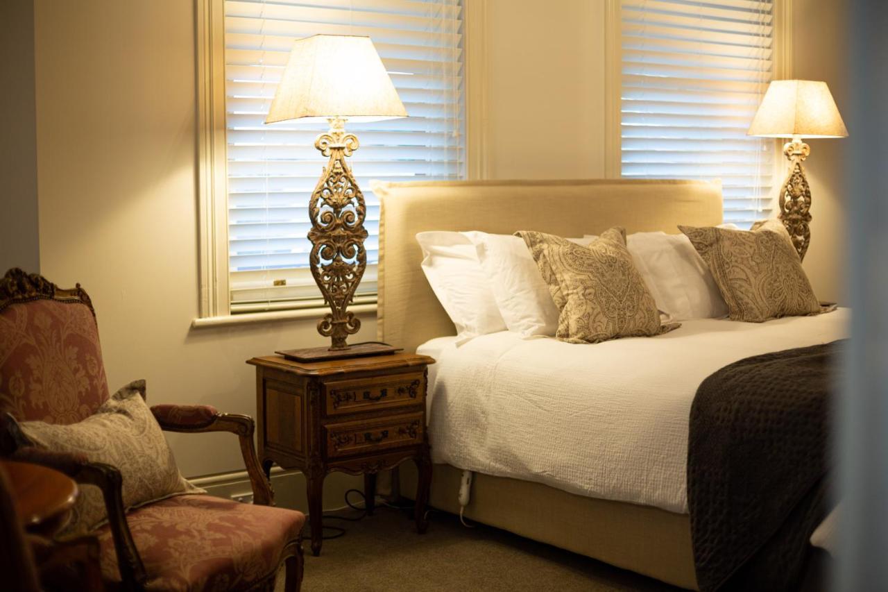 The Rivulet Bed and Breakfast Sandy Bay Eksteriør billede A bedroom at the hotel