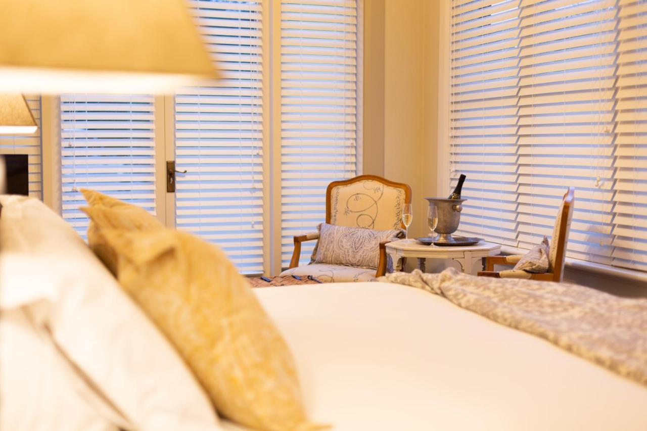 The Rivulet Bed and Breakfast Sandy Bay Eksteriør billede A room at the hotel